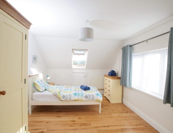 Holiday home with twin beds